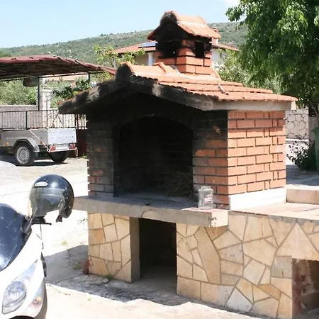 Apartment With A Parking Space Tribunj, Vodice - 6247 Tribalj