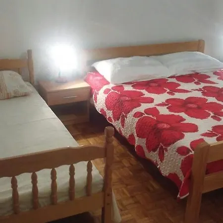 Apartment With A Parking Space Tribunj, Vodice - 6247 Tribalj