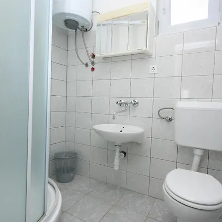 Apartment With A Parking Space Tribunj, Vodice - 6247 Tribalj